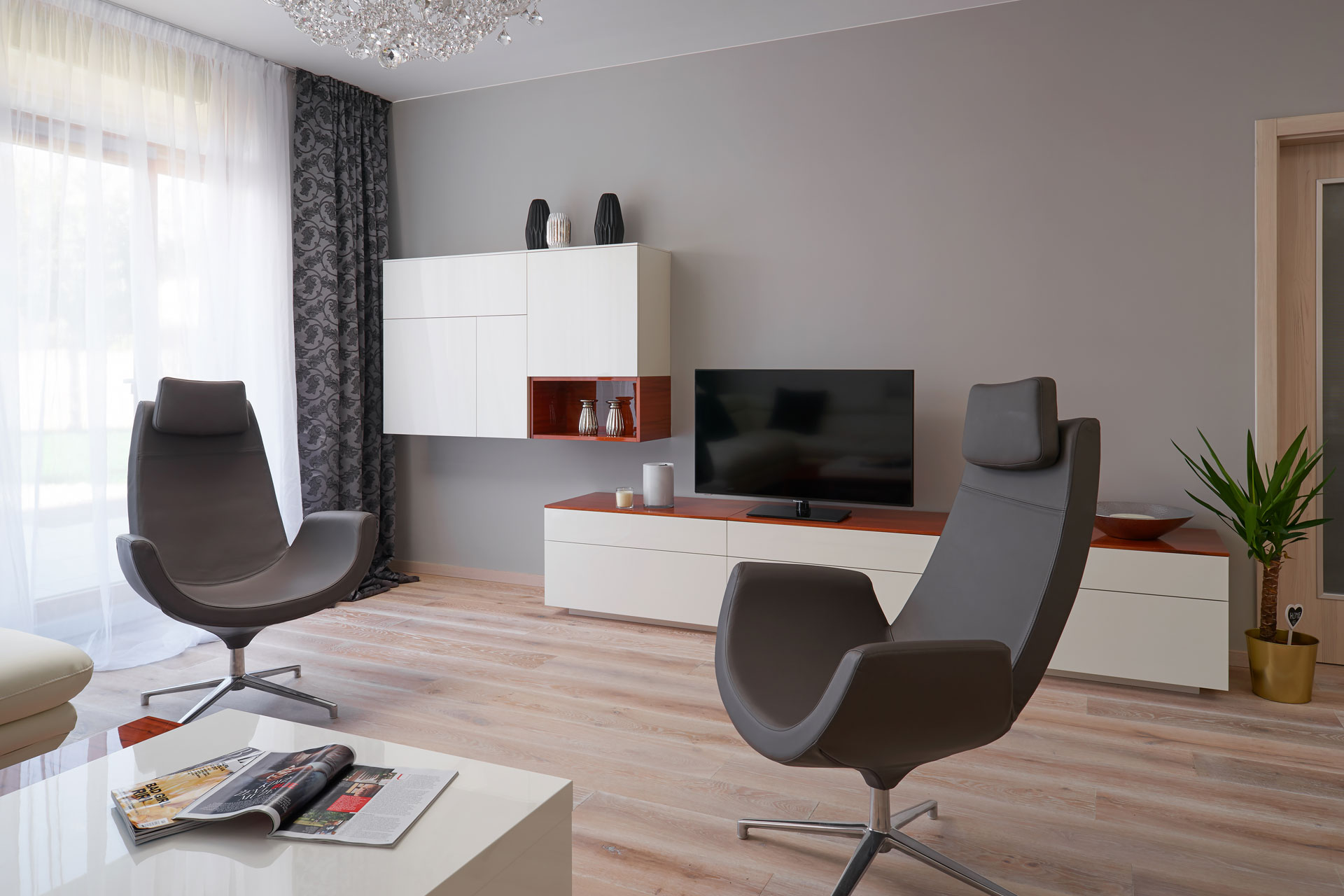 Hanák furniture Realization of modern interior Tineo