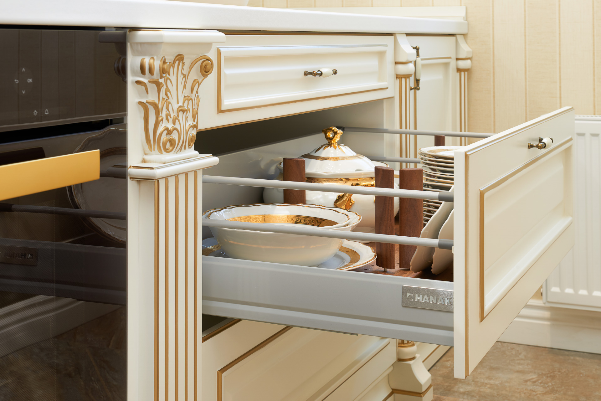 Hanák furniture Rustic kitchen ROYAL